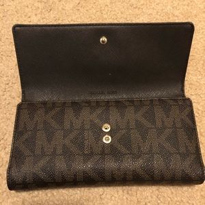 Michael Kors large trifold wallet